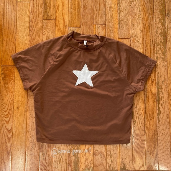 brown and white star reworked patchwork mock neck tee - Picture 1 of 6